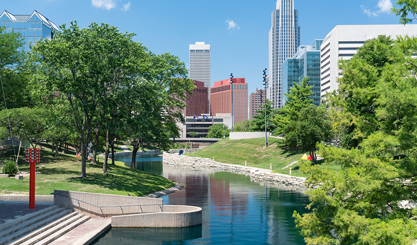 downtown omaha scene